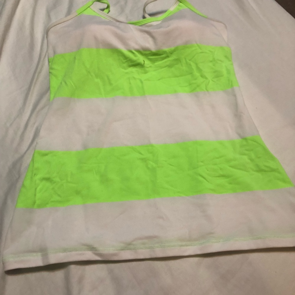 Lululemon y tank